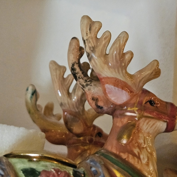 KIRKLAND Signature SANTA & SLEIGH with REINDEER CANDLE HOLDERS 2 PC Set Holidays - Picture 16 of 16